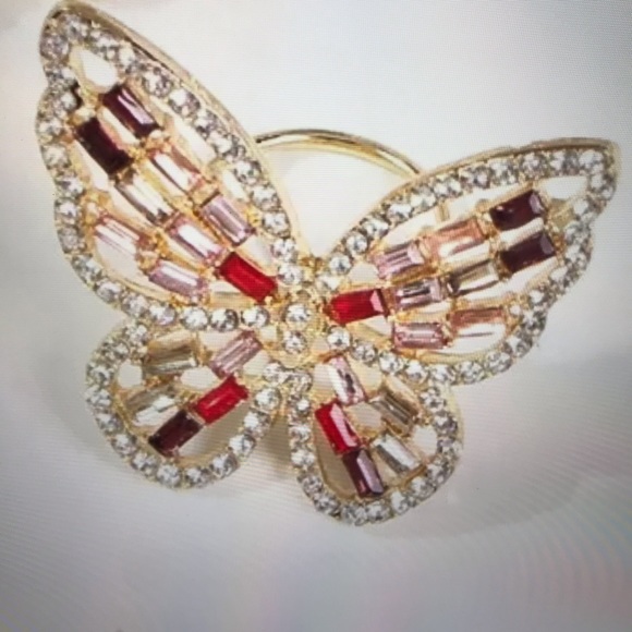 🦋Big Butterfly Ring🦋 - Picture 2 of 8